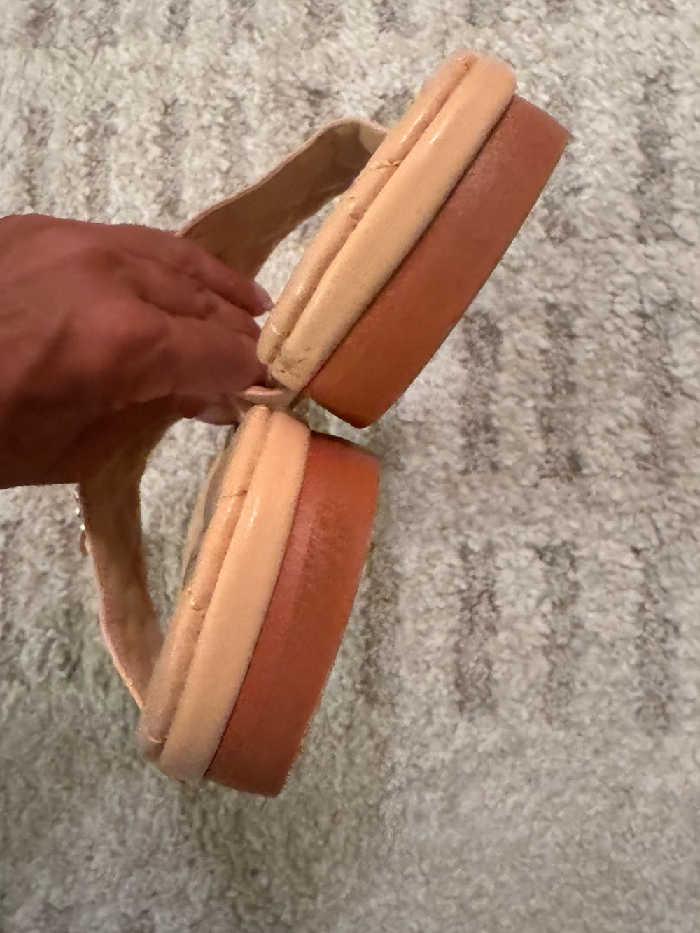 CHANEL Quilted Tan Leather Slide Mules with Gold CC Chain - Picture 6 of 7